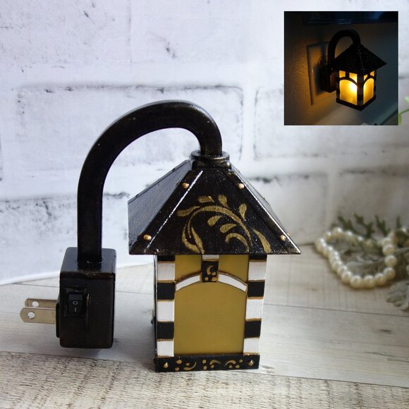 Checked Night Light Buffalo Check Lamp Checked Vanity Decor Courtly Wall Decor - Picture 1 of 11